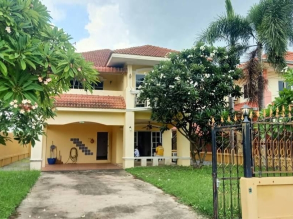 For Sale: Seaside Single House