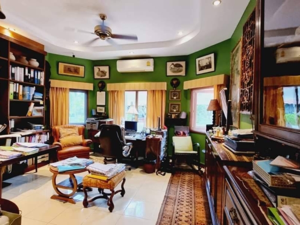 For Sale: Sprawling Private House in Huay Yai