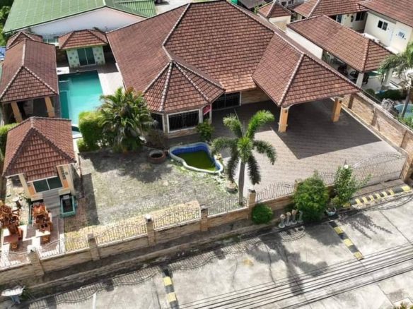 For Sale: 210 sq.m.Pool Villa near Siam Country Club