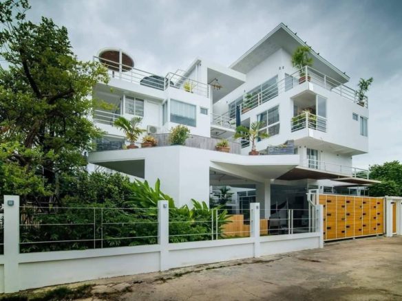 For Sale: Luxury 4-Storey Beach House on Soi Naklua 12