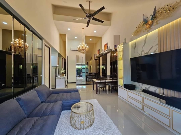 For Rent: Modern Luxury House at The Maple Pattaya, Huay Yai