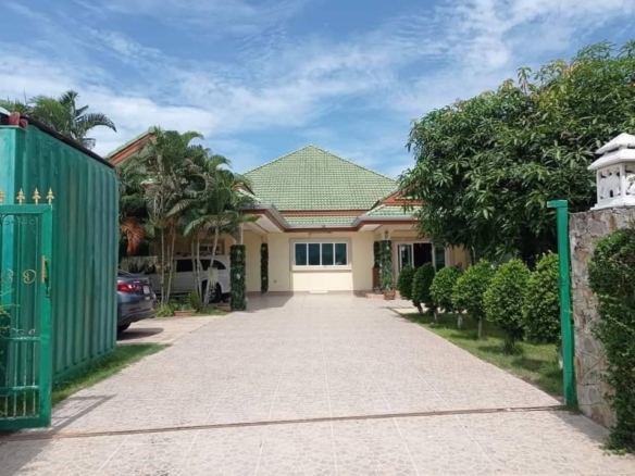 For Sale: Single House with Private Pool Near Jomtien