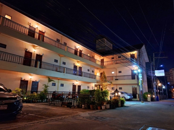 For Sale: Building Apartment Business 34 rooms in Pattaya