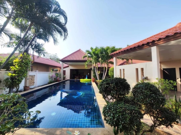 For Sale: Spacious Pool Villa in Huai Yai