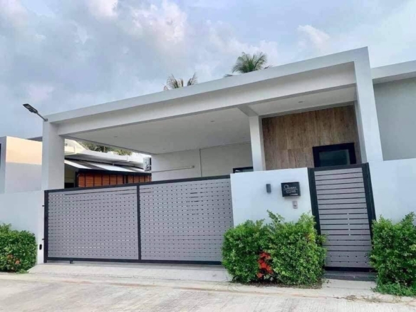 For Sale: Single House Pool Villa near Regent International School