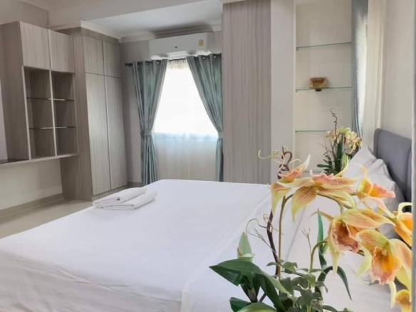 For Rent: Dusit View Village: Spacious House with Pool