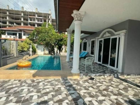 For Sale: Pool Villa in Jomtien Business Opportunity