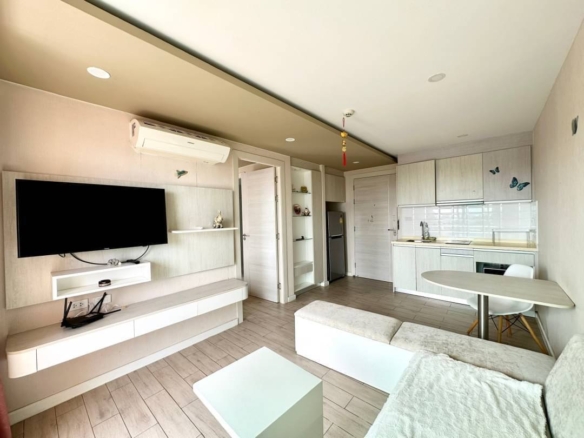 Hot Sale: 1BR Foreigner Name @ Seven Seas Condo