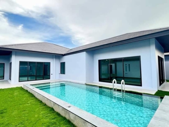 Urgent Sale! Newly Built Single-Storey House with Pool in Huai Yai