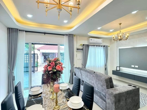 For Sale: 35 sq.w Single House in Pattaya Rung Ruang Village