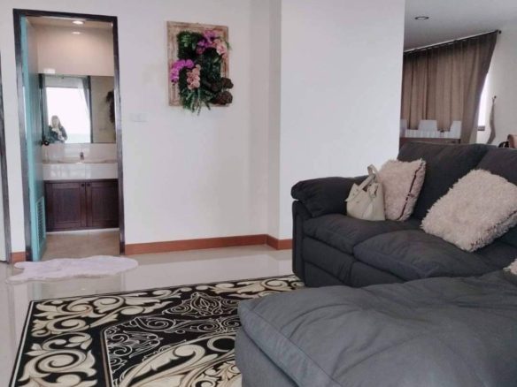 For Sale / Rent: 2BR, 2BA, Corner Room, Sea-View @ Paradise Condominium