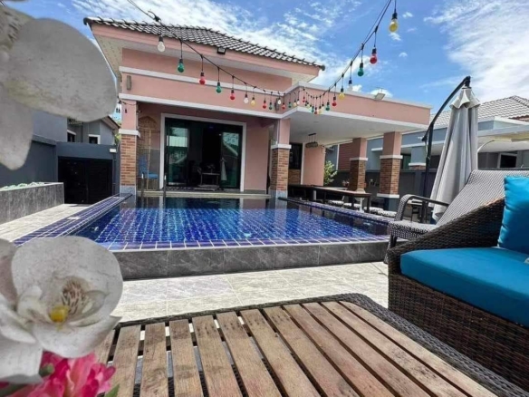 For rent: Pool Villa for Business near Jomtien Beach