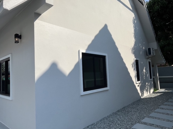 For Sale: New renovated single house with built-in furniture