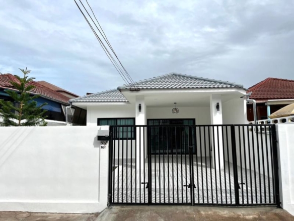 Modern Single House 2 bed, 1 bath 35 sqw. @Rung Ruang Village