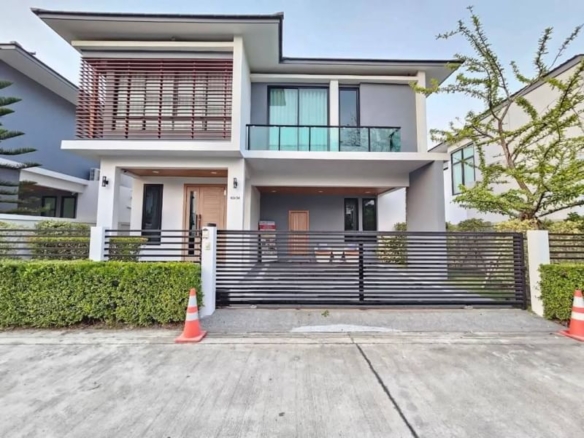 Charming a 2-storey single house 4 Bed, 4 Bath 57 sq.w. @ Huai Yai, Soi K9