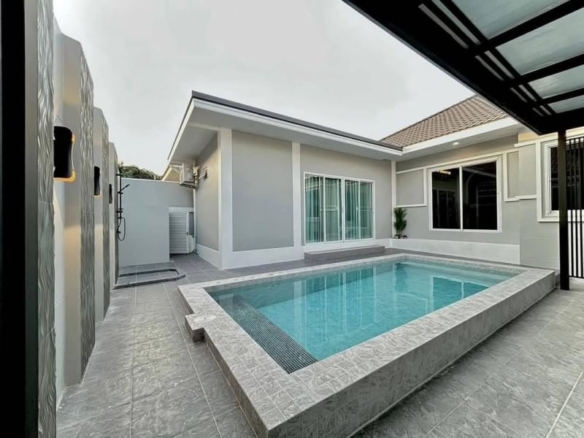 Modern And Luxury Style Pool Villa 3 Bed, 3 Bath 65 SQM. @Huai Yai