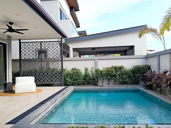 DELUXE” POOL-VILLA 3 Bed, 3 Bath 50 sqw. @ Zensiri Midtown Villas