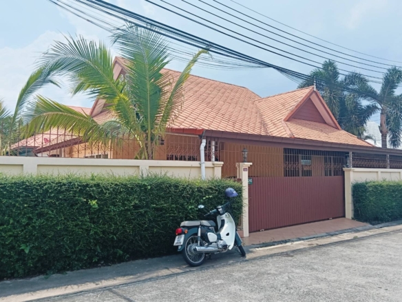 Serene Single House 3 Bed, 2 Bath 104 SQW.@ The Ville Jomtien