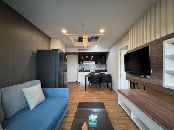 Beautiful Corner Condo 2 Bed, 2 Bath 63 sqm.@ Dusit Grand Park