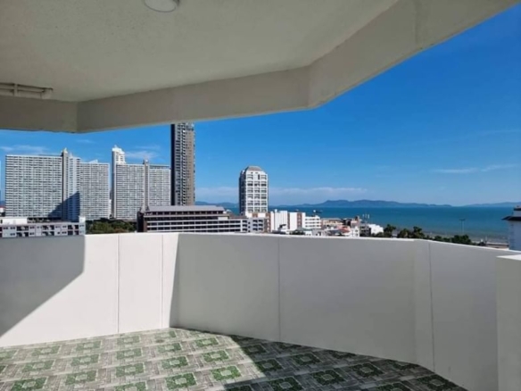 180 – Degree sea view 2 Bed, 2 Bath 140 Sqm. @ Paradise Condominium