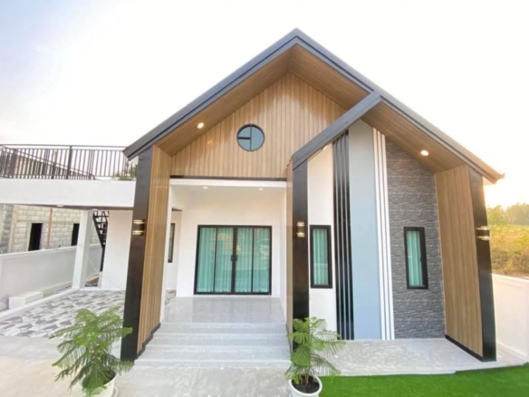 Newly And Good Location Single House 3 Bed, 2 Bath 50 sqw. @ Mabprachan Reservoir 