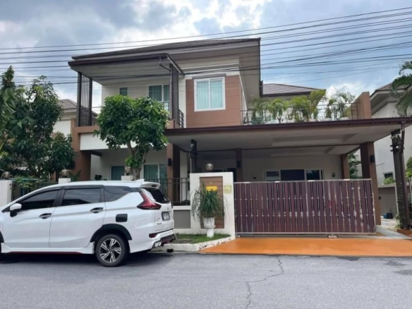 Grand 2-storey detached house  5 Bed, 3 Bath 76.5 sq.w.@Bang Saray – Na Jomtien beach  