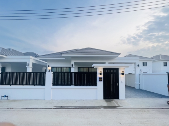 New Modern Single House , 3Bed, 3 Bath 56.25 SQW. @ Thanyathorn Village, Huai Yai
