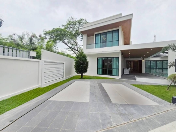 New Modern 2 – Storey Pool Villas 4 Bed, 5 Baht 91.9 SQW. @ Jomtien Beach