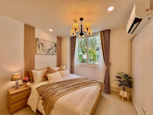 Captivating 1 Bed, 1 Bath 38 SQM. @ Paradise Park Jomtien