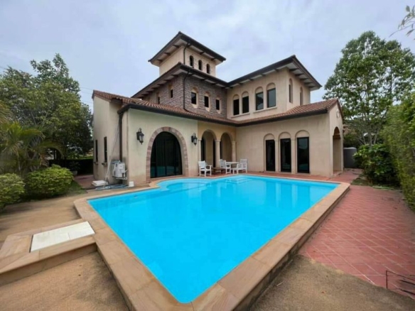 Tuscany Style Pool Villa 3 Bed, 4 Bath 141 SQW. @ Chivani Pattaya Pool Villa