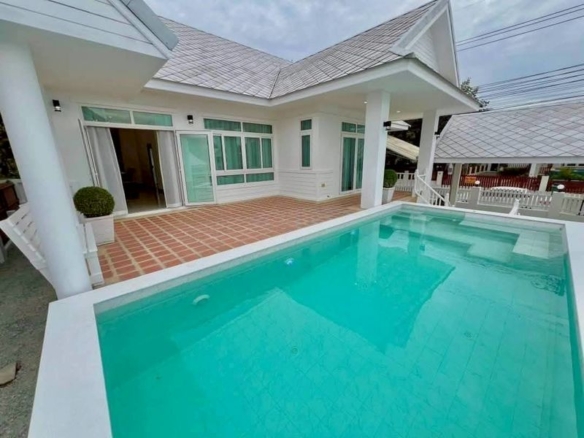 Contemporary Pool Villa 3 Bed, 2 Bath 90 SQW. @ Amorn Pool Villa Pattaya