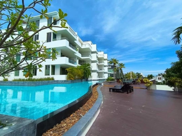 Luxury Condo 3 Bed, 3 Bath 151.6 SQM. @ Sanctuary Project, North Pattaya