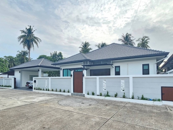 Modern Pool Villa 4 Bed, 3 Bath 138 SQW. @ Garden Ville Village 1, Huai Yai