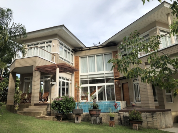 Grand Pool Villa 2 Bed, 3 Bath 129 SQW. @ Baan Talay Village-Pattaya