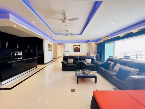 Rustic Condo 2 Bed, 2 Bath 198.5 SQM. @ View Talay 3A