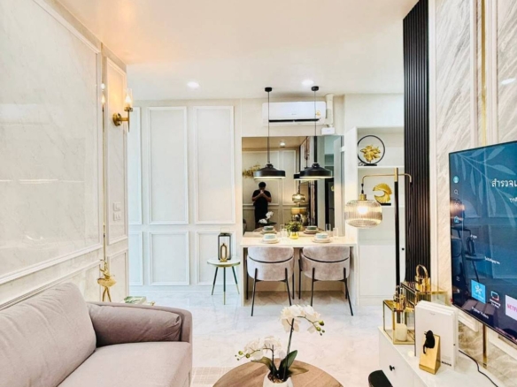 Renovated Modern Condo 1 Bed, 1 Bath 48 SQM. @ View Talay 5D