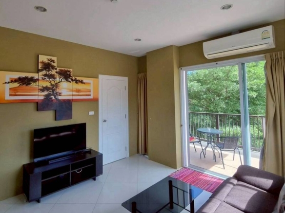 Magnificent Condo 2 Bed, 1 Bath 69 SQM. @ Diamond suite