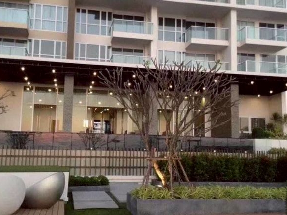 Beachfront Condo 1 Bed, 1 Bath 40 SQM. @ Cetus Beachfront Pattaya