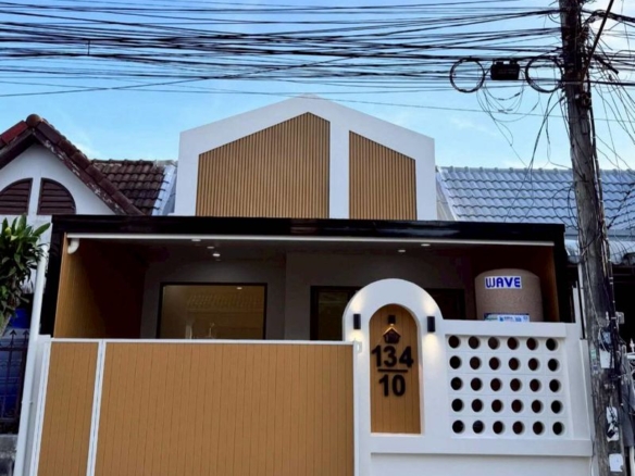 Minimalist – Style Hometown 2 Bed, 2 Bath 22 SQW. @ Nakphakdee Village