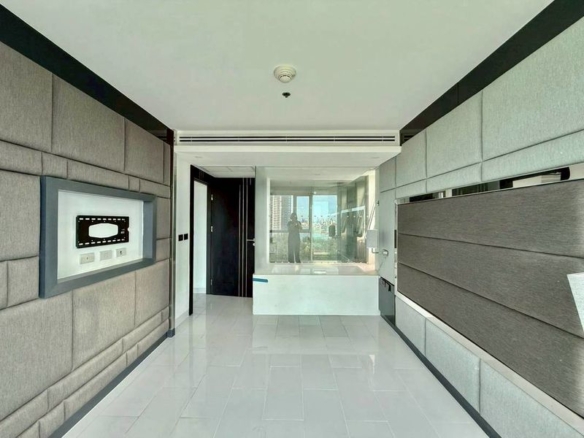 Great Location Condo 2 Bed, 2 Bath 84.83 SQM. @ Cozy Beach