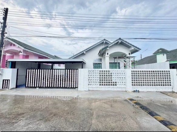 Detached Pool Villa 3 Bed, 2 Bath 64 SQW. @ Paradise Hill 2