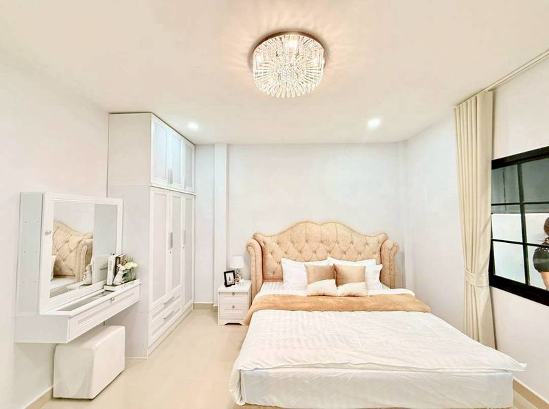 翻新房屋 3 卧 2 卫 41 平方英尺。@ Chat Kaew Village 5