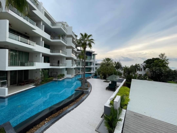 Luxury Beachfront Duplex Condo 2 Bed, 2 Bath 139 SQM. @ The Sanctuary Wong Amat