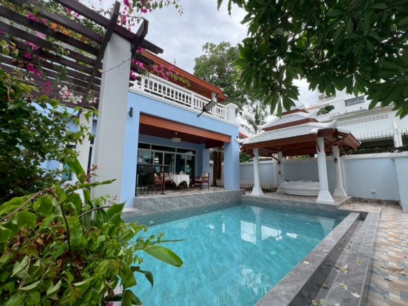 Homely Style Pool Villa 5 Bed, 5 Bath 105 SQW. @ Oriental Hawaii – Pattaya