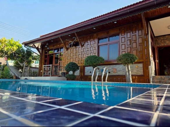 Resort-style Detached Pool Villa 3 Bed, 3 Bath 152 SQW. @ Huay Yai