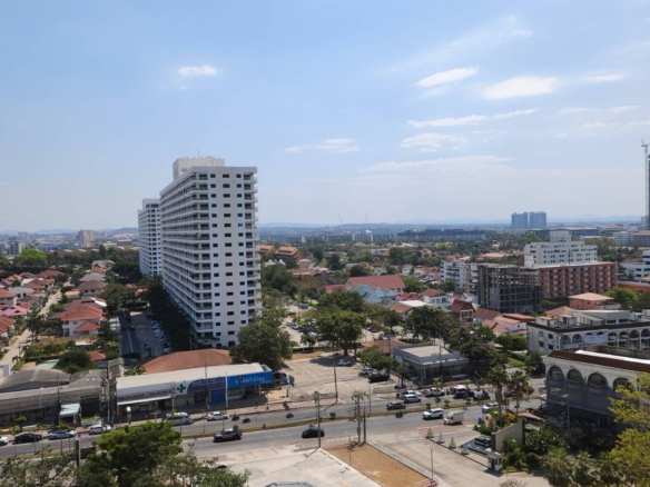 Hot Price Studio 48 SQM. @ View Talay 5D