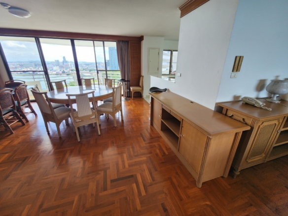 Panoramic Sea View Condo 4 Bed, 4 Bath 334 SQM.@ Royal Cliff Garden Pattaya