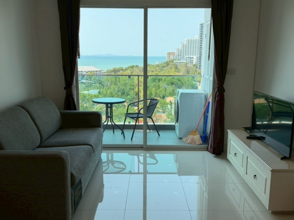 Quiet Condo 1 Bed, 1 Bath 70 SQM.@ Ones Towers