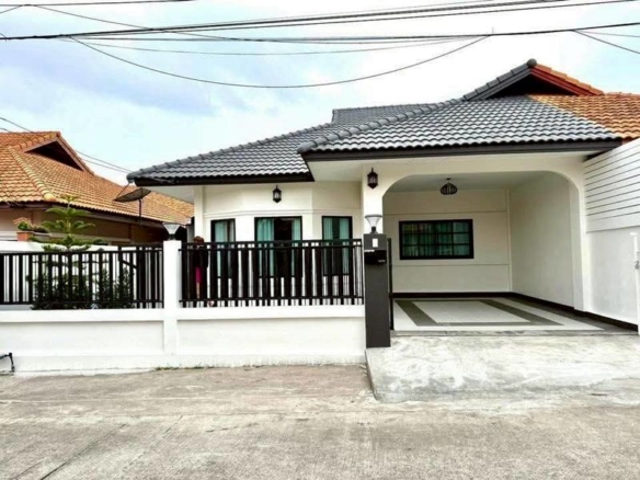 Renovated Single House 3 Bed, 2 Bath 43 SQW.@ Rawiporn City