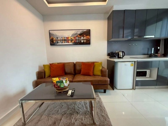Excellent Price Condo 1 Bed, 1 Bath 26.46 SQM.@ ARCADIA BEACH CONTINENTAL
